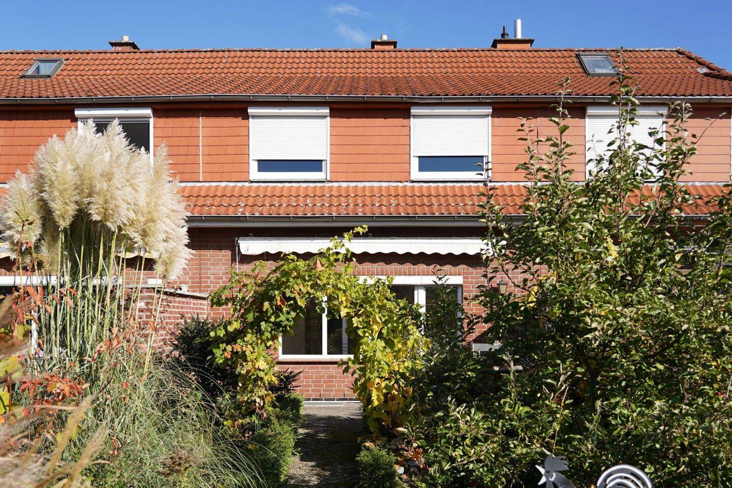 * Attraktive Immobilie mit Garage in Garbsen * - Reihenmittelhaus mit ca. 261 m² Grundstück – Garbsen – Vorschaubild 5