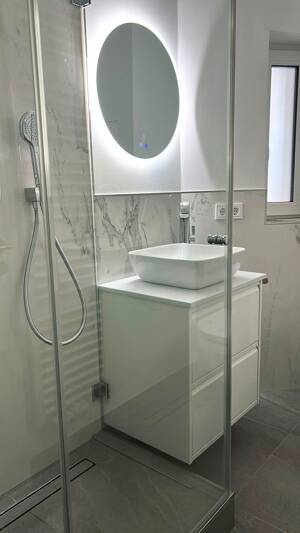 Hochwertige 2-Zimmer-Altbauwohnung in Unterbilk nahe Medienhafen – 40217 Düsseldorf – Vorschaubild 3