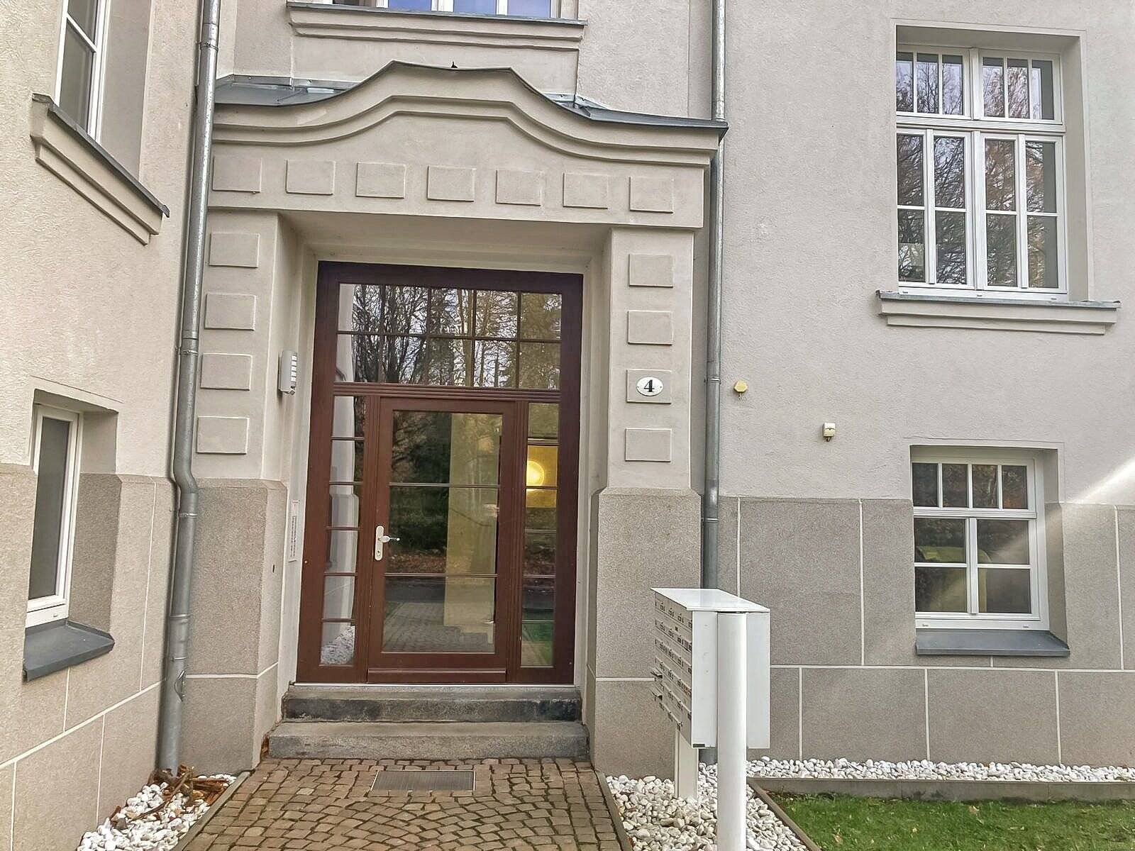 "Erdgeschoss-Oase: Eigentumswohnung mit Charme in historischem Denkmalensemble" – Chemnitz – Vorschaubild 3