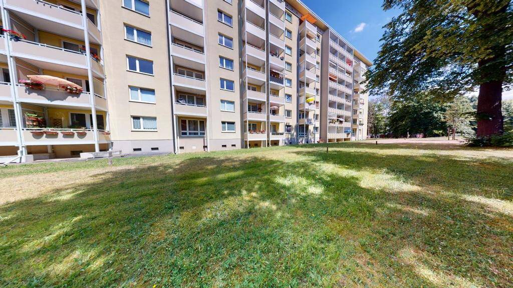 Modernisierte 2-Raum-Wohnung mit Balkon nahe Stadtpark – Chemnitz – Vorschaubild 4