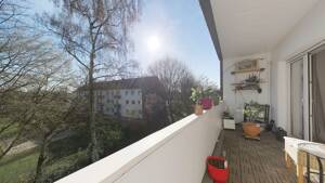 Zwei Balkone, viel Licht, Mauritz und bald frei!