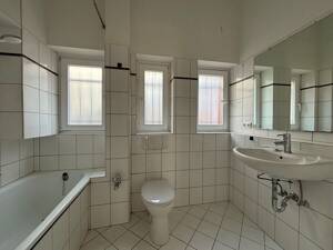 Altbaucharme trifft Wohnkomfort - Stilvolle 4-Zimmer-Wohnung mit Balkon, Tageslichtbad u. Stellplatz – 60435 Frankfurt am Main – Vorschaubild 7