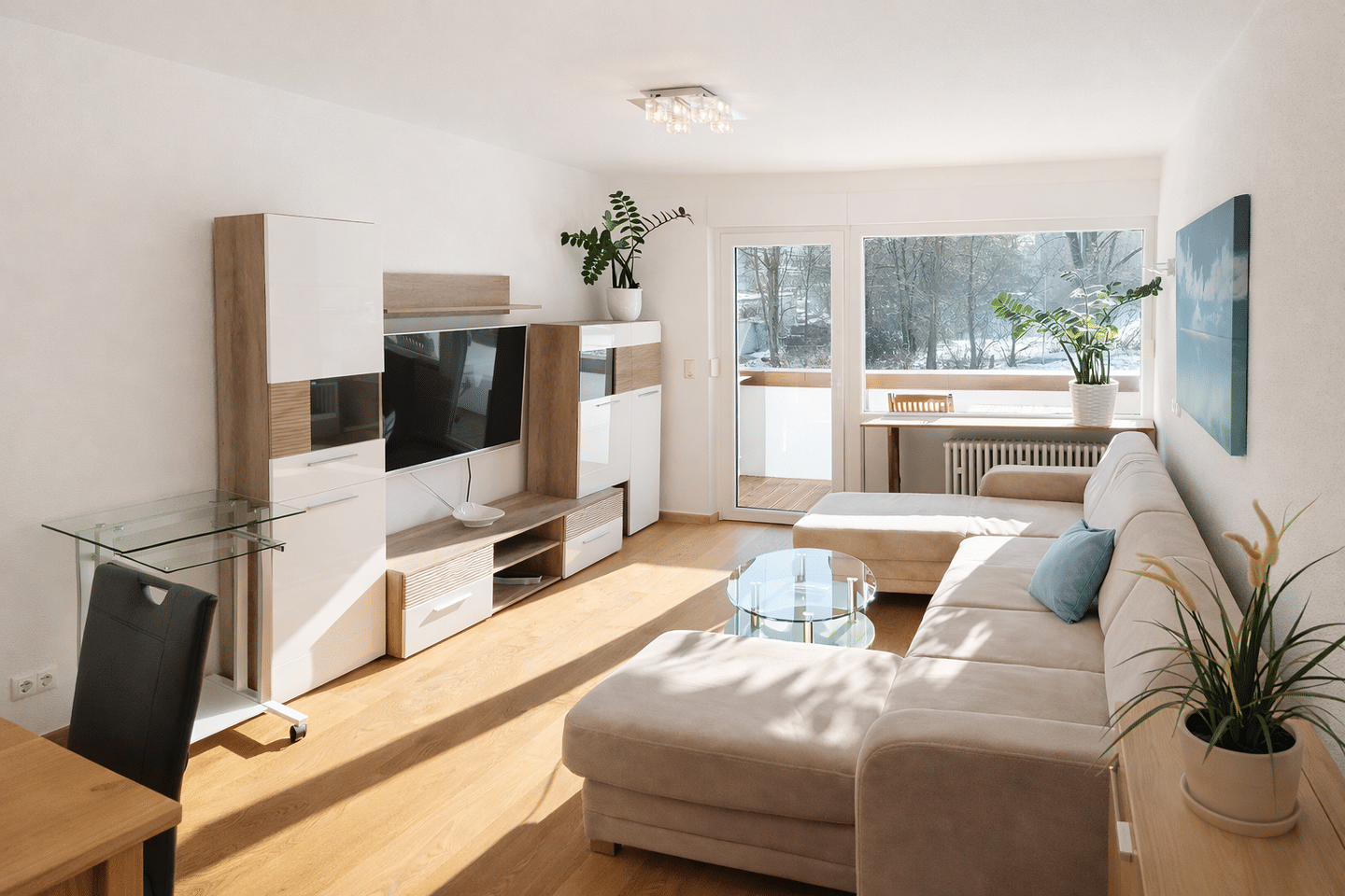 2 Zimmer Wohnung 61m2 mit Balkon vollmöbliert Nürnberg Messe – Nürnberg – Vorschaubild 3