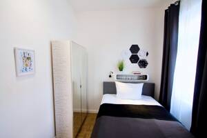 2 Zimmer Wohnung möbliert in Frankfurt Rödelheim – 60489 Frankfurt am Main – Vorschaubild 3
