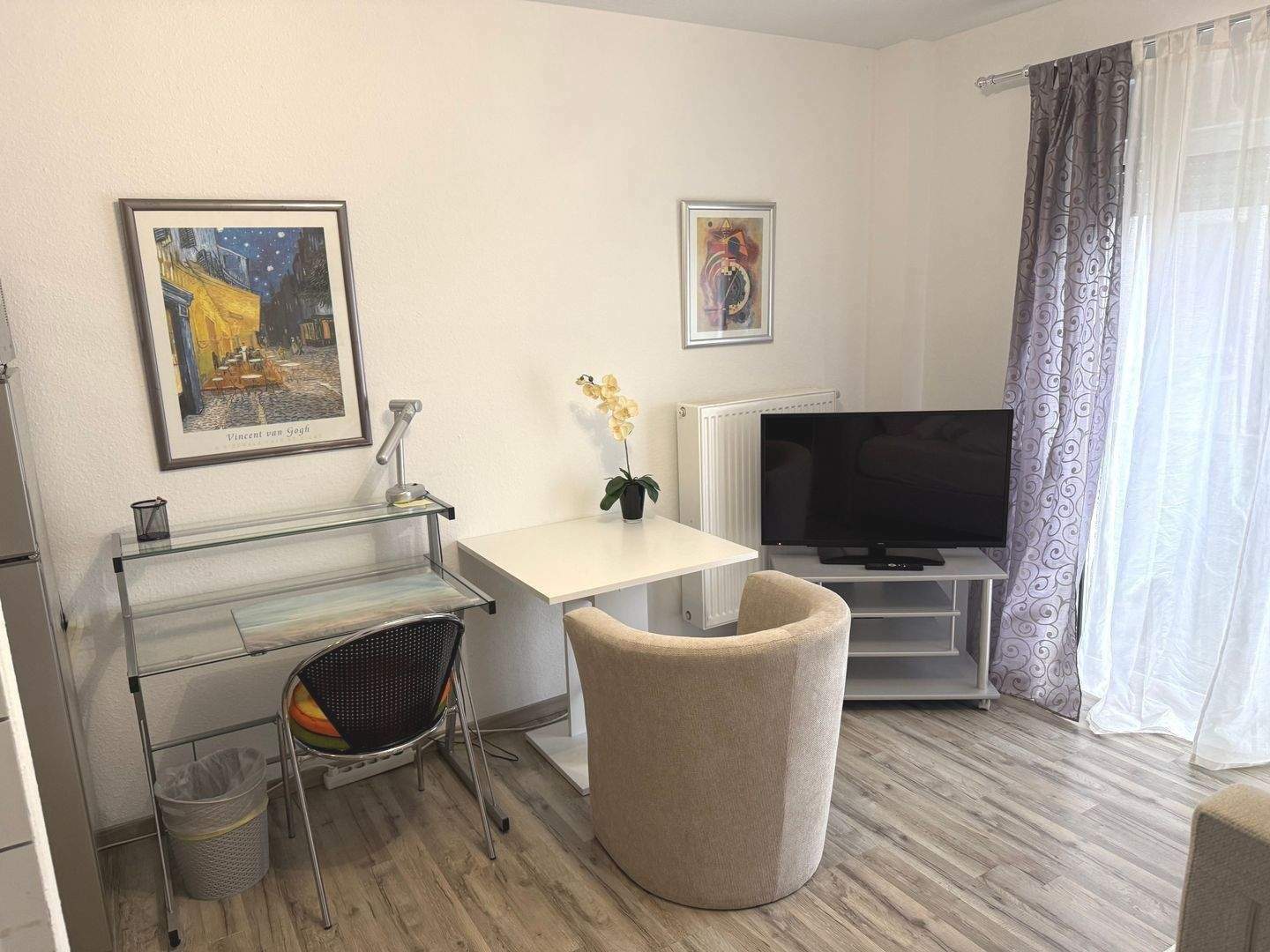 Modern möbliertes Appartement komplett ausgestattet! Ideale Lage Nähe Uni-/TechnologieZentrum/Indu-Park! – Dortmund – Vorschaubild 2