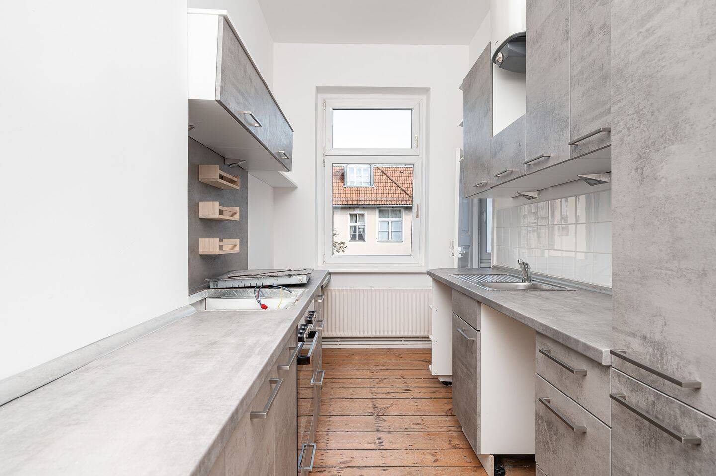 Bezugsfreie 2-Zimmer-Altbauwohnung mit Balkon in Berlin-Moabit - Nahe Spree & Ringbahn – Berlin – Vorschaubild 3