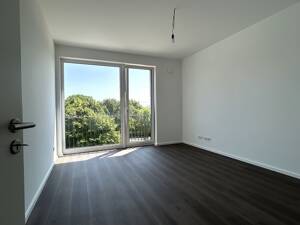 Geräumige 3-4 Zimmer Komfortwohnung mit Südbalkon – 22335 Hamburg – Vorschaubild 4