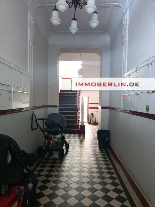 IMMOBERLIN.DE - Charaktervolle Altbauwohnung mit Balkons in begehrter Gleimkiez-Lage – Berlin – Vorschaubild 4