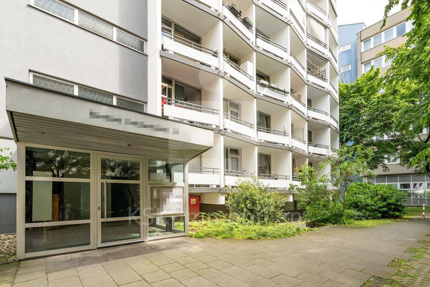 1-Zimmer-Apartment, vermietet, mit Balkon und Tiefgaragenstellplatz in Köln-Zollstock! – Köln – Vorschaubild 2