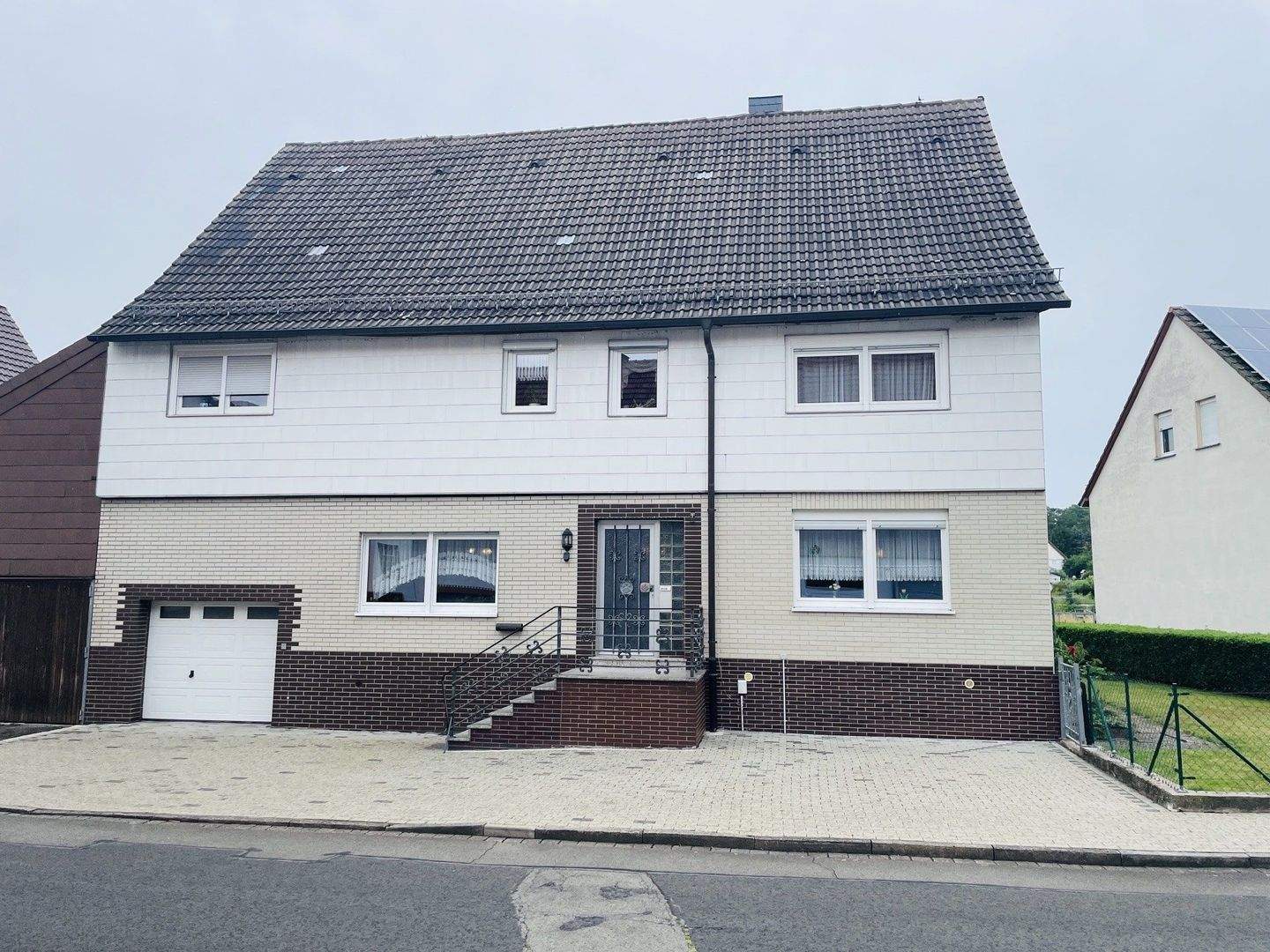 Einfamilienhaus mit viel Platz, Garage und kleinem Garten in Liebenau-Ersen – Liebenau – Bild 1 von 9