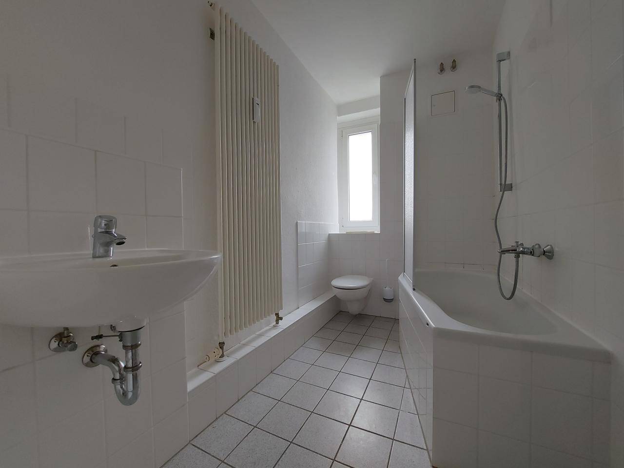 *Die Treppen hoch zur neuen Wohnung* – Magdeburg – Vorschaubild 3