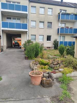 Helle 2,5 Zimmer mit Balkon ab 1.8.2026