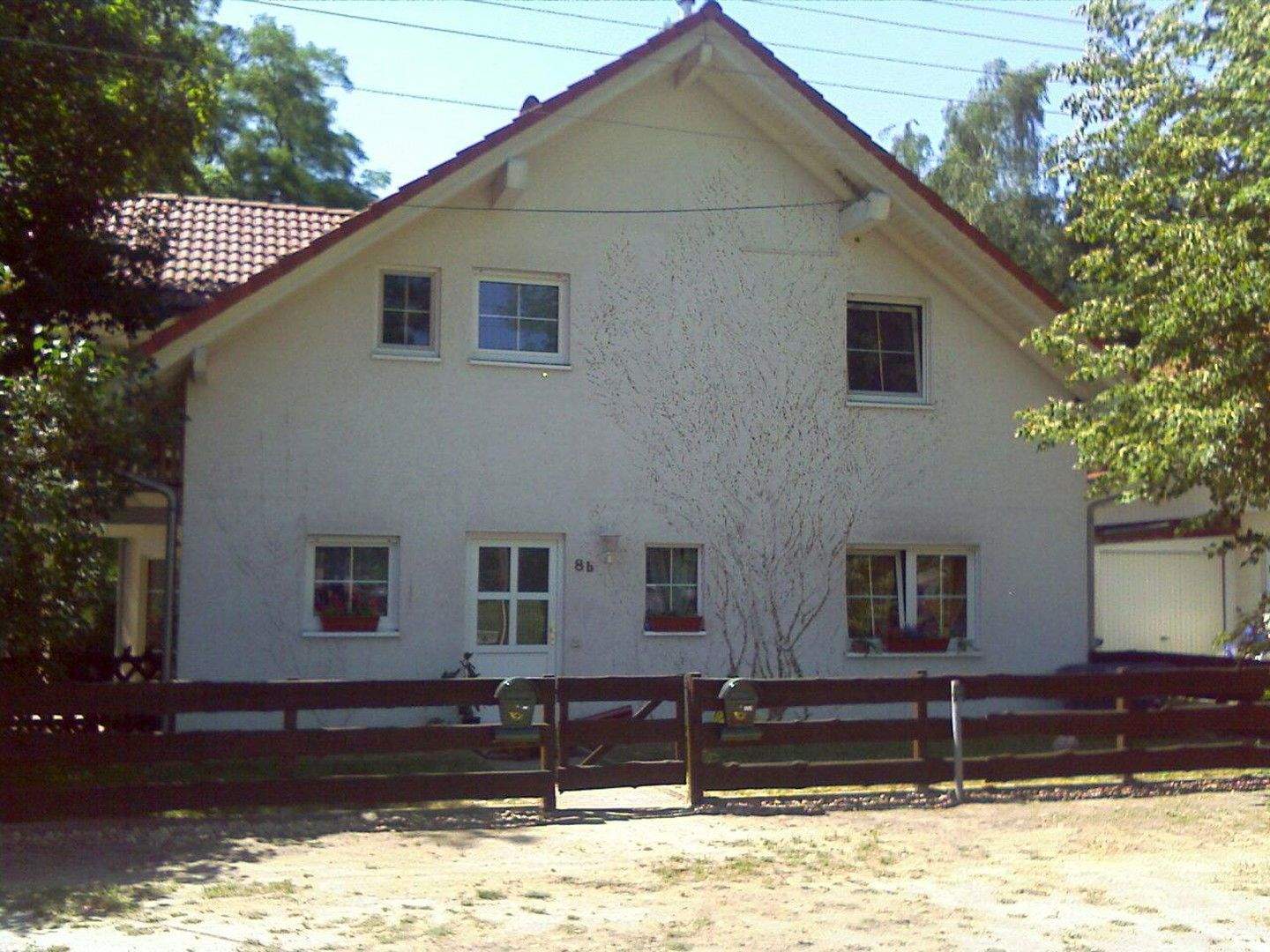 Zweifamilienhaus im Berliner Speckgürtel - Stilvoll, solide & zukunftssicher – Altlandsberg – Bild 1 von 4