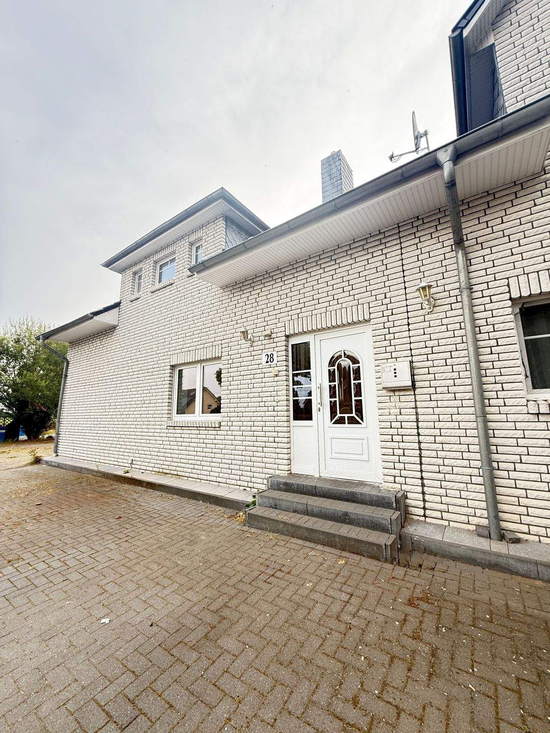 Zweifamilienhaus- bzw. / Doppelhaushälfte in Oyten! - PROVISIONSFREI! – Oyten – Vorschaubild 4