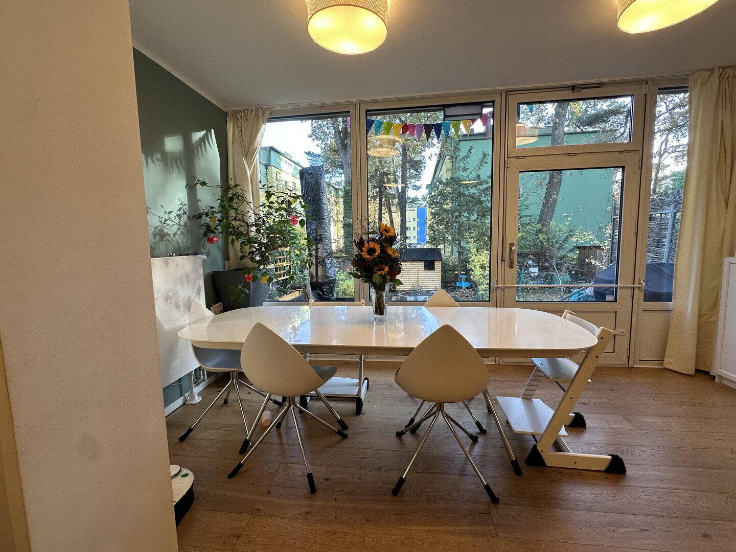OPEN HOUSE 13.6. von 10-13 Uhr. Provisionsfrei: Stilvolles Bruno-Taut-Reihenhaus in Zehlendorf – Berlin – Vorschaubild 3