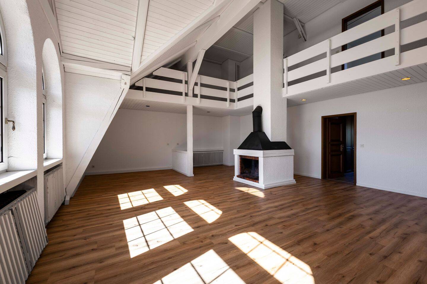 Trier-Süd: Einzigartige 4 ZKB-Maisonettewohnung mit Balkon und ca. 150 m² WFL im beliebten Stadtteil – Trier – Vorschaubild 2