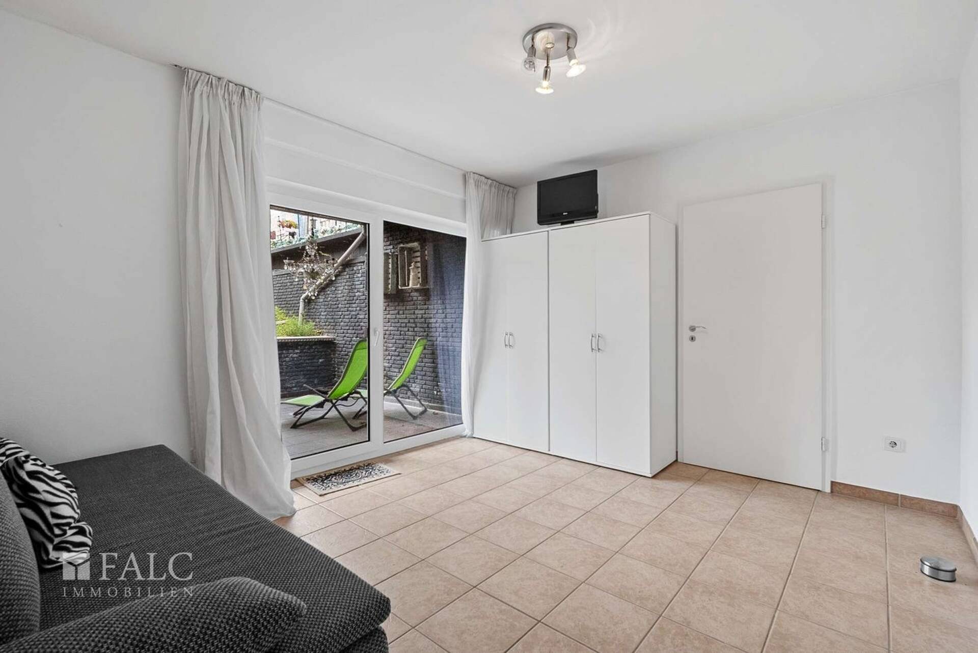 Haus in 47804 Krefeld mit 240 m² kaufen