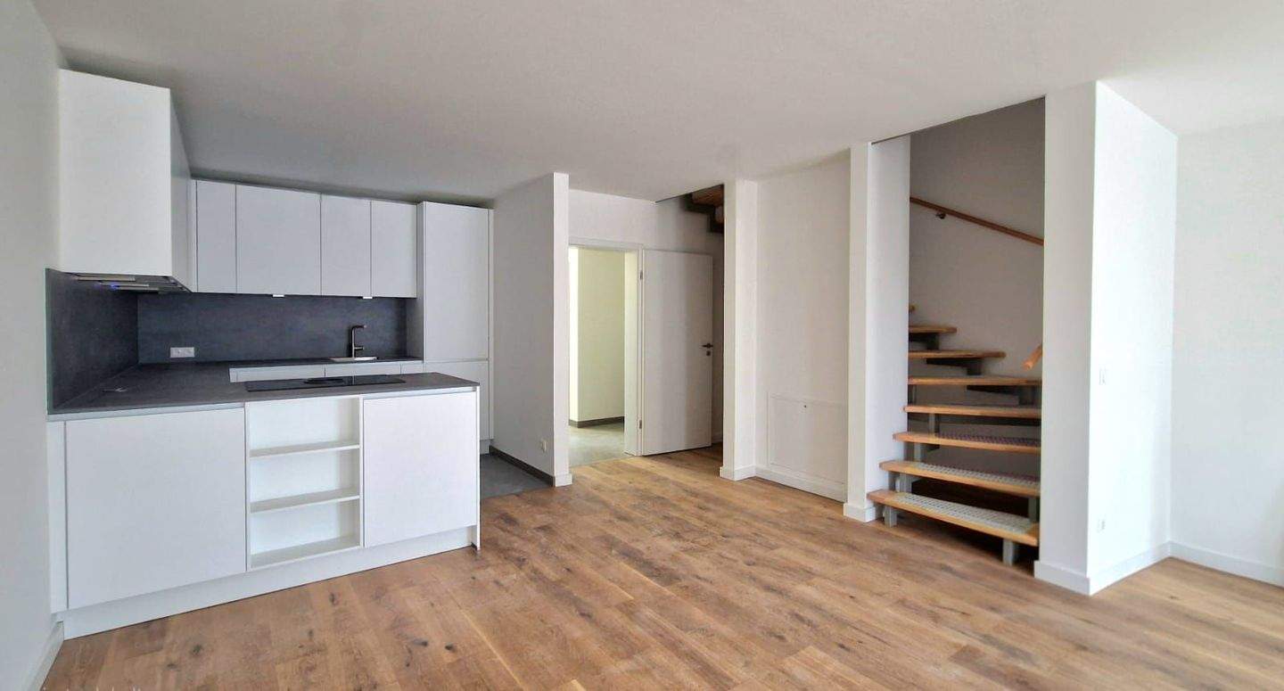 Erstbezug - Neue AfA und geringe Energiekosten durch Nahwärme Reihenmittelhaus – Adelshofen – Vorschaubild 2