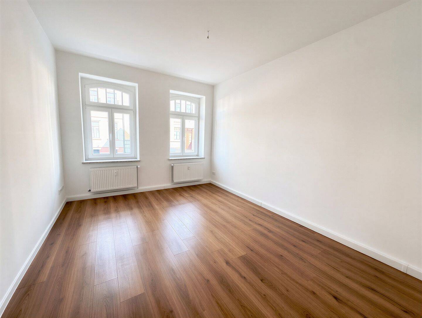 Aus der Gründerzeit! Hochwertig saniert - inklusive EBK – Leipzig – Vorschaubild 2
