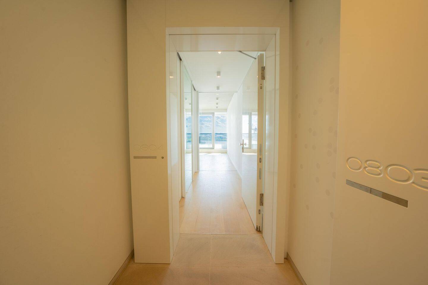 Designwohnung im Marco Polo Tower - mit Blick auf das Wendebecken des Hafens – Hamburg – Vorschaubild 6