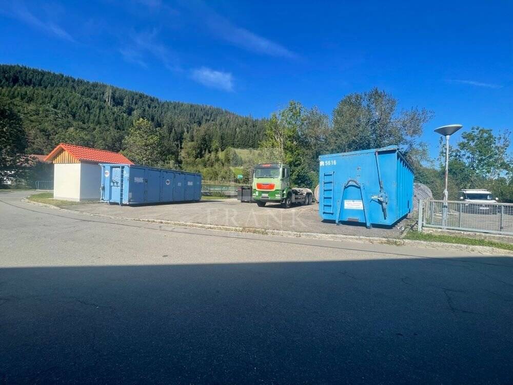 Abstell- bzw. Ausstellungsplatz zu vermieten | Freifläche