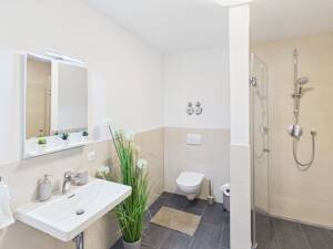 Moderne 2-Zimmer-Erstbezug mit großzügigem Südbalkon in attraktiver Lage von Fürth – 90763 Fürth – Vorschaubild 6