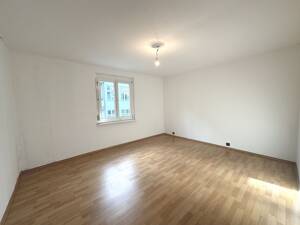 Attraktive 3-Zimmer-Wohnung mit Balkon in begehrter Lage von Stuttgart-Degerloch – 70597 Stuttgart – Vorschaubild 8