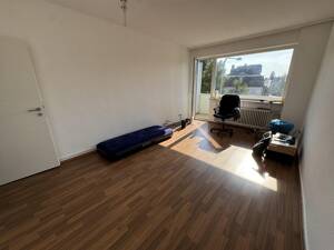 Lichtdurchflutete 2-Zimmer-Wohnung mit zwei Balkonen – 60488 Frankfurt am Main – Vorschaubild 6