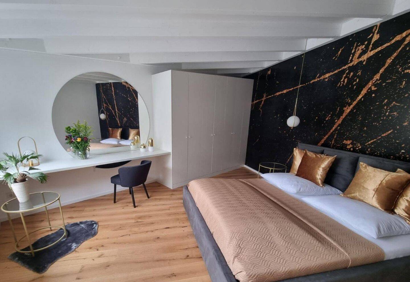 Möblierte Wohnung Citylage Saniert -großer Balkon – Düsseldorf – Vorschaubild 7