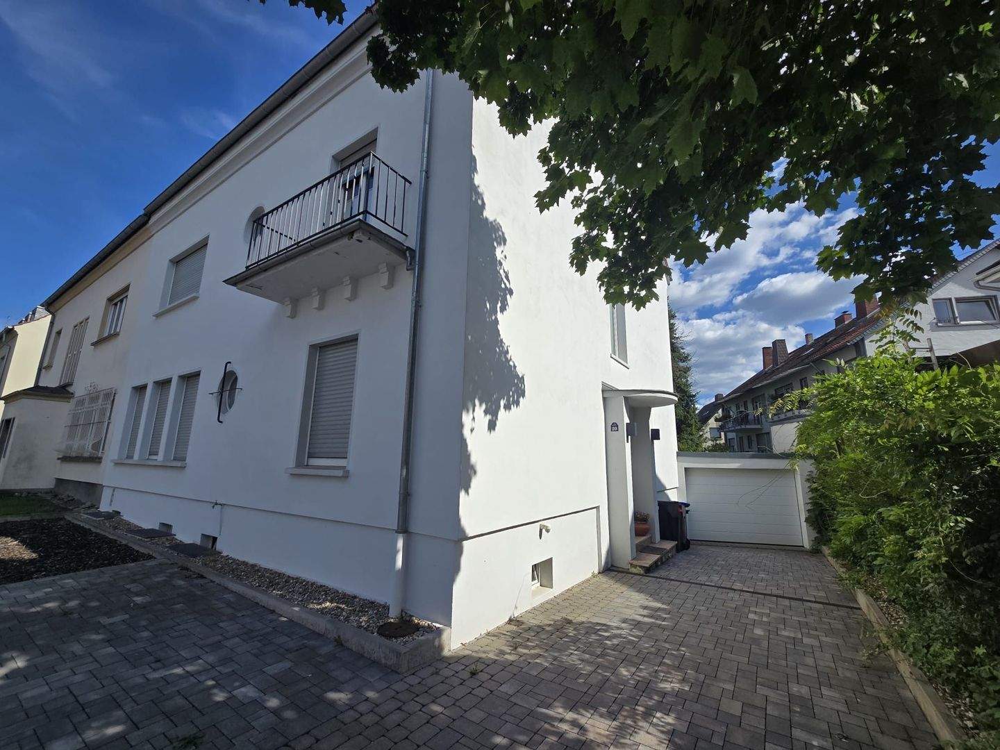 Neuer Preis!! Wohnhaus Saarbrücken-Rotenbühl komplett renoviert – Saarbrücken – Bild 1 von 9