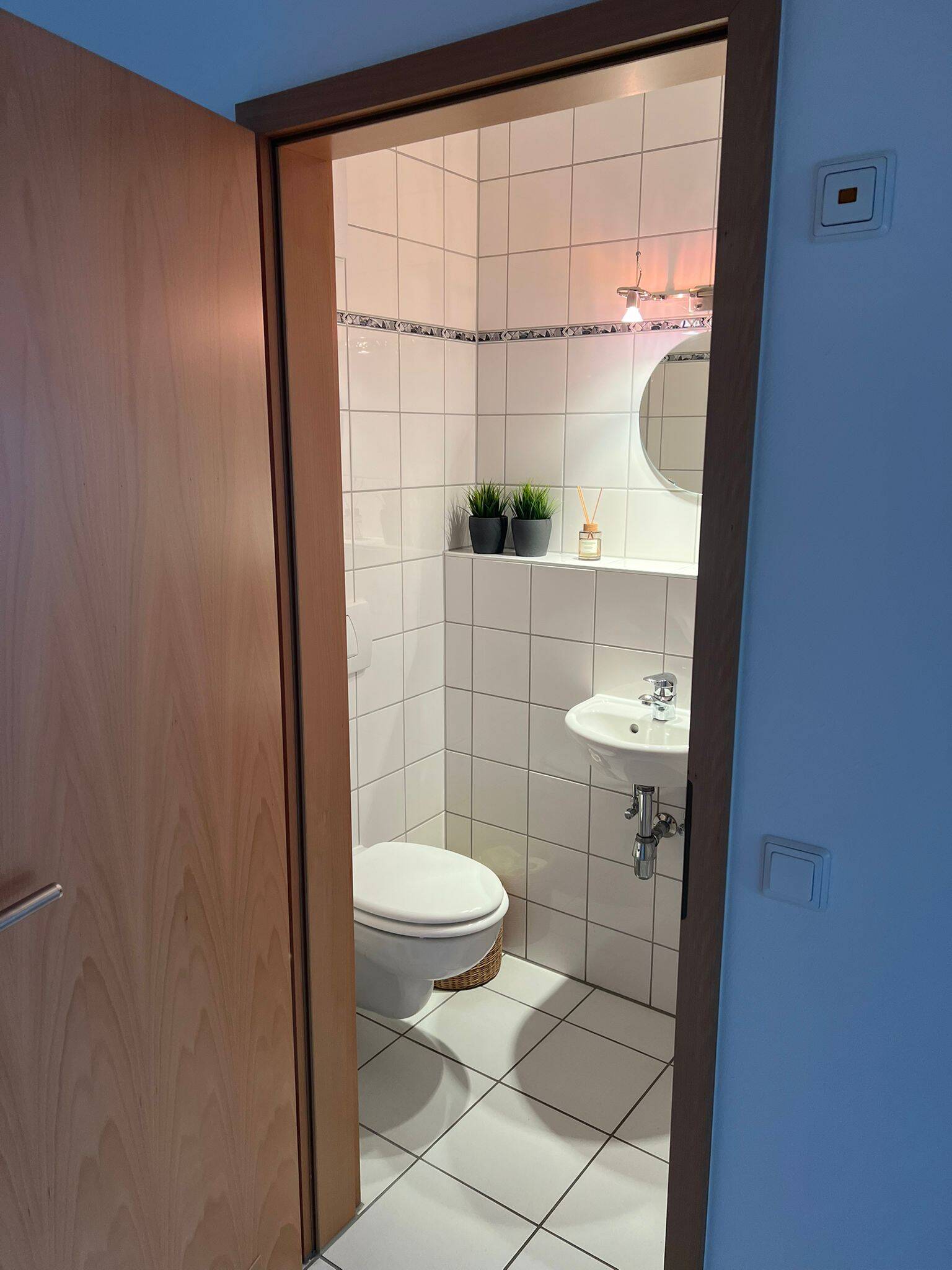 Schöne möblierte 3-Zimmer Wohnung in Stuttgart-West (1 Jahr Untermiete - sofort verfügbar) – Stuttgart – Vorschaubild 9