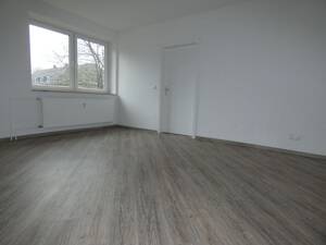 *** Gartenanmietung möglich! Modernisierte 4-Zimmerwohnung in attraktiver Lage! *** – 45355 Essen – Vorschaubild 4