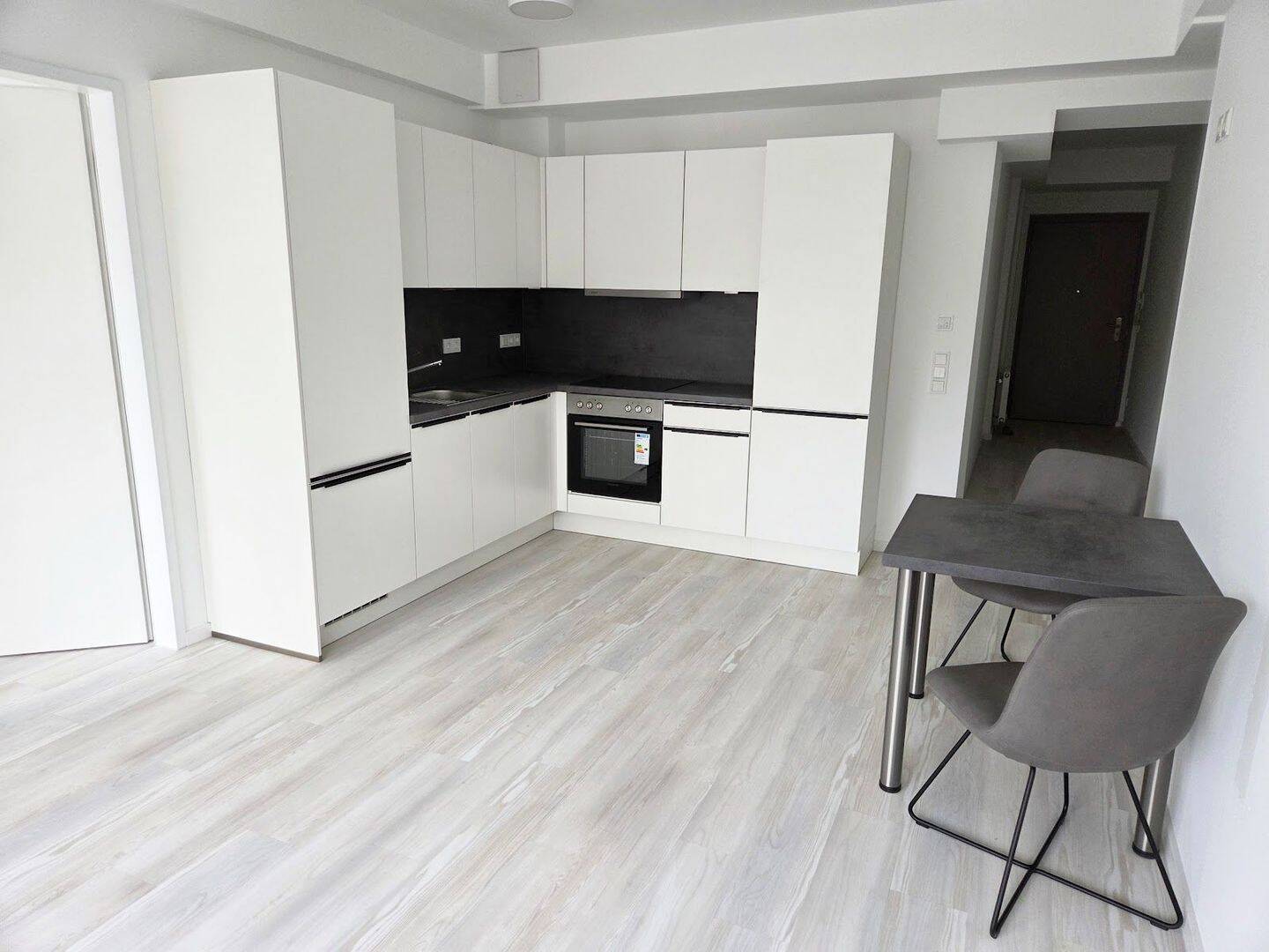 2 Monate mietfrei! Apartment mit Neubau-Ausstattung, Einbauküche, neues Bad + Walk-In-Dusche, Aufzug – Aachen – Vorschaubild 6