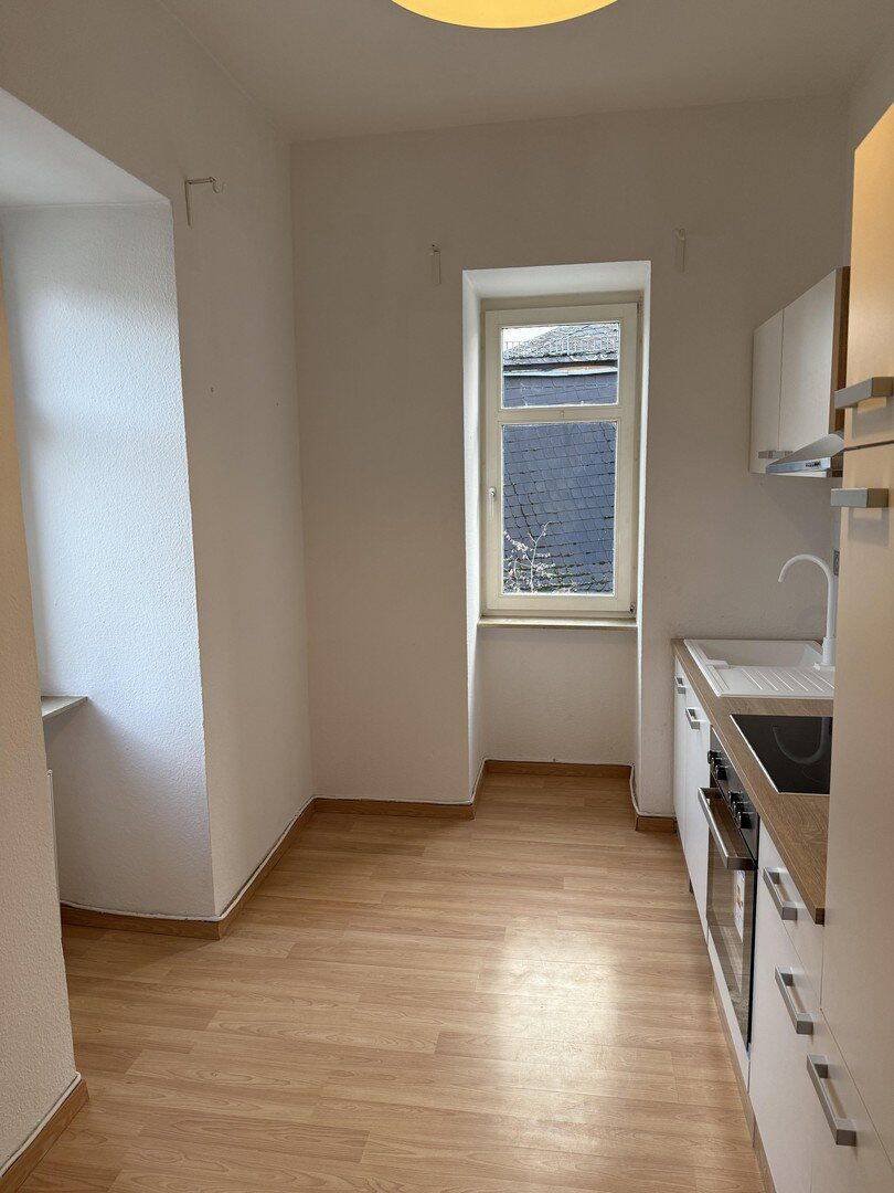 Charmante 3-Zimmer-Wohnung in ruhiger Jugendstilvilla - frisch Renoviert, neue Einbauküche – Bad Nauheim – Vorschaubild 2