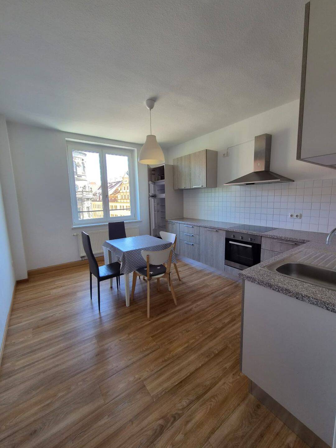 Wohnung in bester Altstadtlage mit Blick auf das Residenzschloss – Dresden – Vorschaubild 3