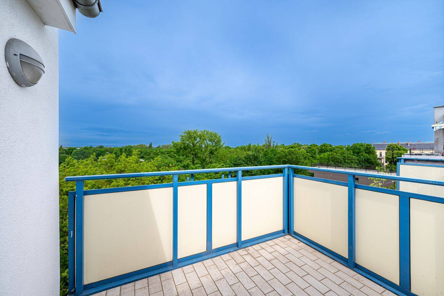 ?? Dachgeschoss-Traum mit Blick auf den Weißensee - Helle 3-Zi Whg mit großer Dachterrasse – Berlin – Vorschaubild 5