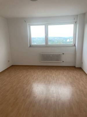 *zwei Monate mietfrei* 1-Zimmer Apartment mit Ausblick und Einbauküche - perfekt für Studenten!