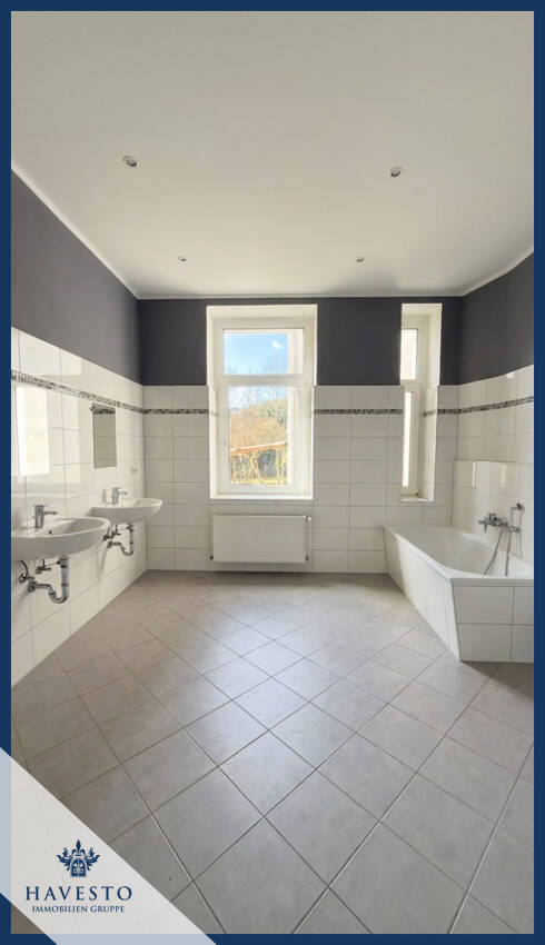 Hochwertige 4-Zimmer-Wohnung - ca. 120 m² mit großem Bad & optionaler EBK in Stadtfeld Ost!