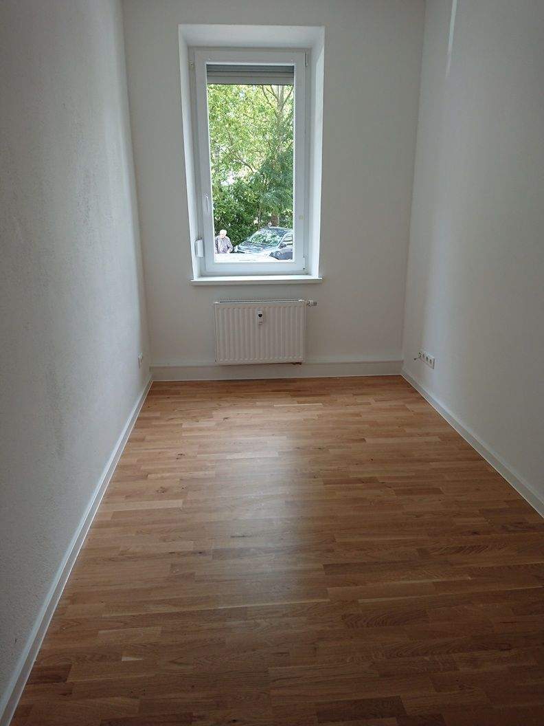 helle 2-Zimmer im EG mit Balkon & Einbauküche – Nürnberg – Vorschaubild 7