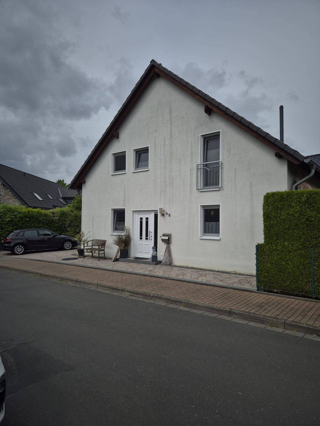 Tolles Einfamilienhaus mit sehr gepflegtem Garten, großer Garage und perfekter Aufteilung – Tönisvorst – Vorschaubild 2