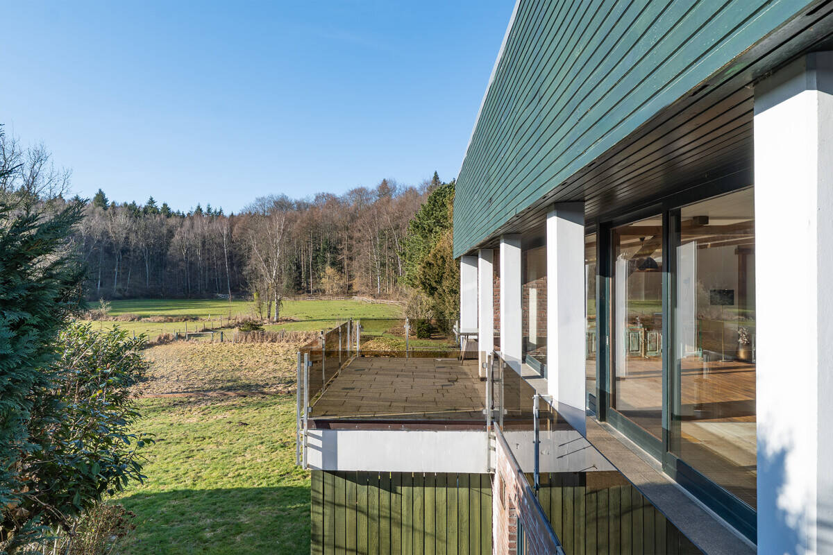 Schönes Wohnen mit Naturpanorama und angrenzendem Grasland von ca. 1 ha Fläche – Holtsee – Bild 1 von 9
