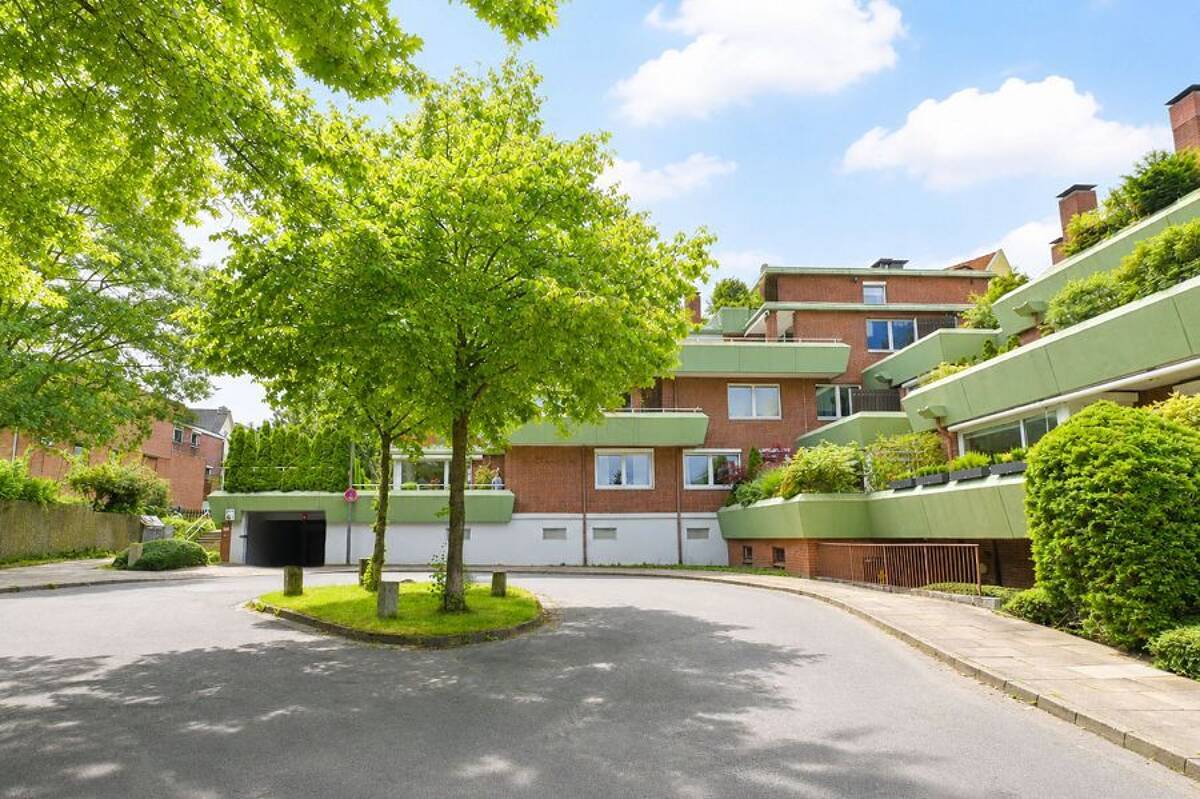 Großzügige Dachgeschosswohnung mit traumhafter Südterrasse in Hamburg-Marmstorf... – 21077 Hamburg – Bild 1 von 9