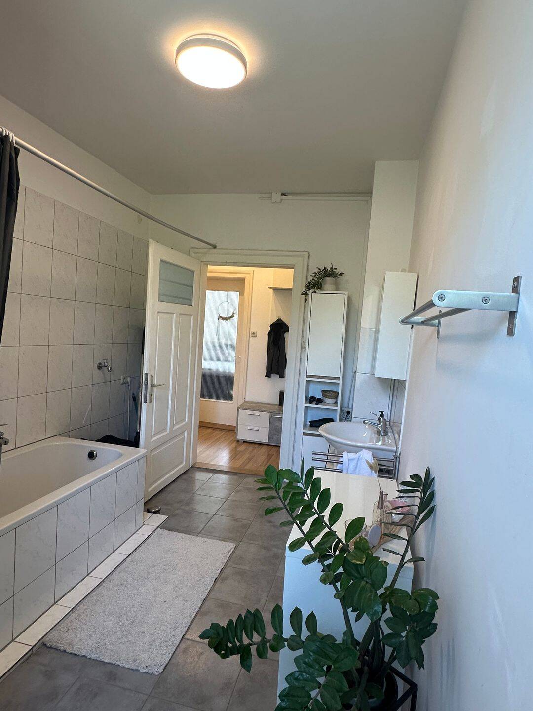 Helle 2-Zimmer-Wohnung in zentraler, ruhiger Lage – Augsburg – Vorschaubild 8