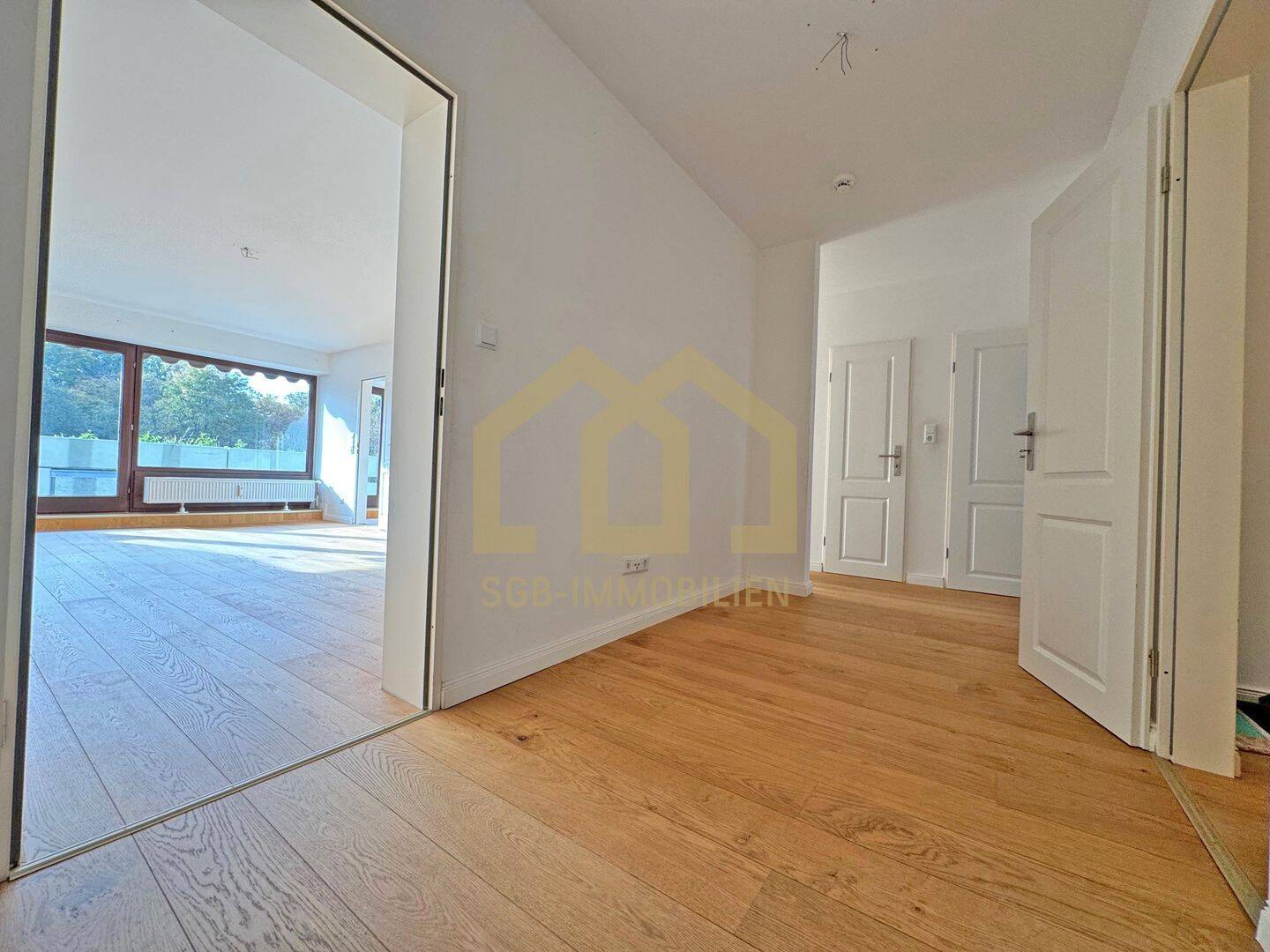 Parkallee / Sanierte 3-Zimmer-Wohnung mit Sonnenbalkon & Tiefgaragenstellplatz – Bremen – Vorschaubild 8