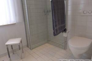 AC-Verlautenheide: Attraktive, möbl. 2,5 Zi-Whng. mit Terrasse, Garage, im Bungalow – 52080 Aachen – Vorschaubild 9
