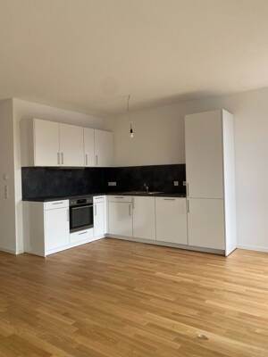 Schöne 3-Zimmer-Wohnung mit Terrasse/Balkon am Kieler Bootshafen – 24103 Kiel – Vorschaubild 2