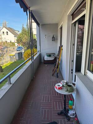 BEST OF ESCHERSHEIM: Gepflegtes Mehrfamilienhaus mit Balkonen und Garage -Erdgeschoß freiwerdend- – 60433 Frankfurt am Main – Vorschaubild 7