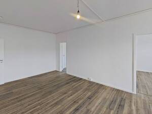 Großzügige 3-Zimmer-Wohnung mit Küche und Balkon in Rostock – 18106 Rostock – Vorschaubild 2