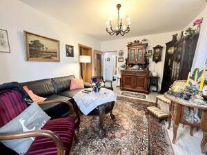Ankommen & Wohlfühlen - Charmante 4-Zimmer-Wohnung im Erdgeschoss mit Stellplatz