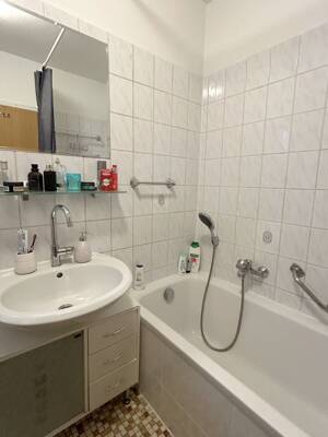 Würzburg, OT Lengfeld - Schicke, vermietete 3-Zimmer-Eigentumswohnung inkl. TG-Stellplatz – 97076 Würzburg – Vorschaubild 9